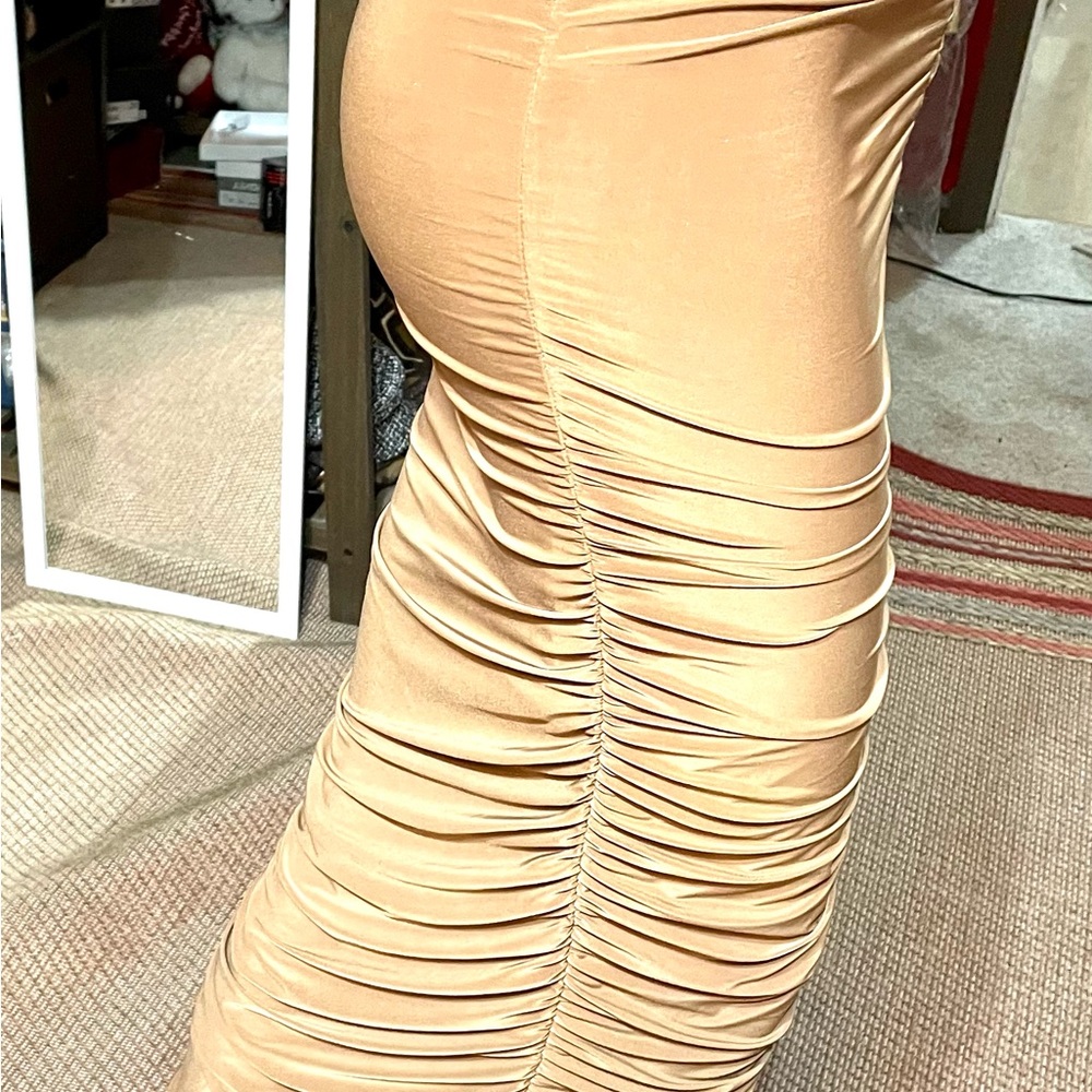 NWT 21 Saints Full Length Ruched Pencil Style Skirt in Champagne Gold